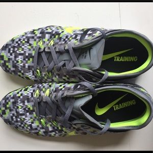 NWOT Nike Free Trainers Size 9.5